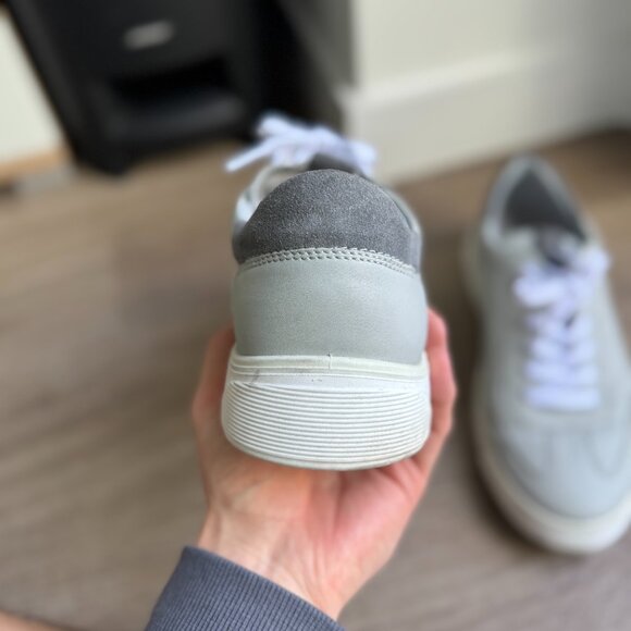 ecco casual sneakers size 9.5 U.S. or size 43 - Picture 3 of 9